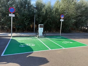 Peñafiel DC Charger Qwello